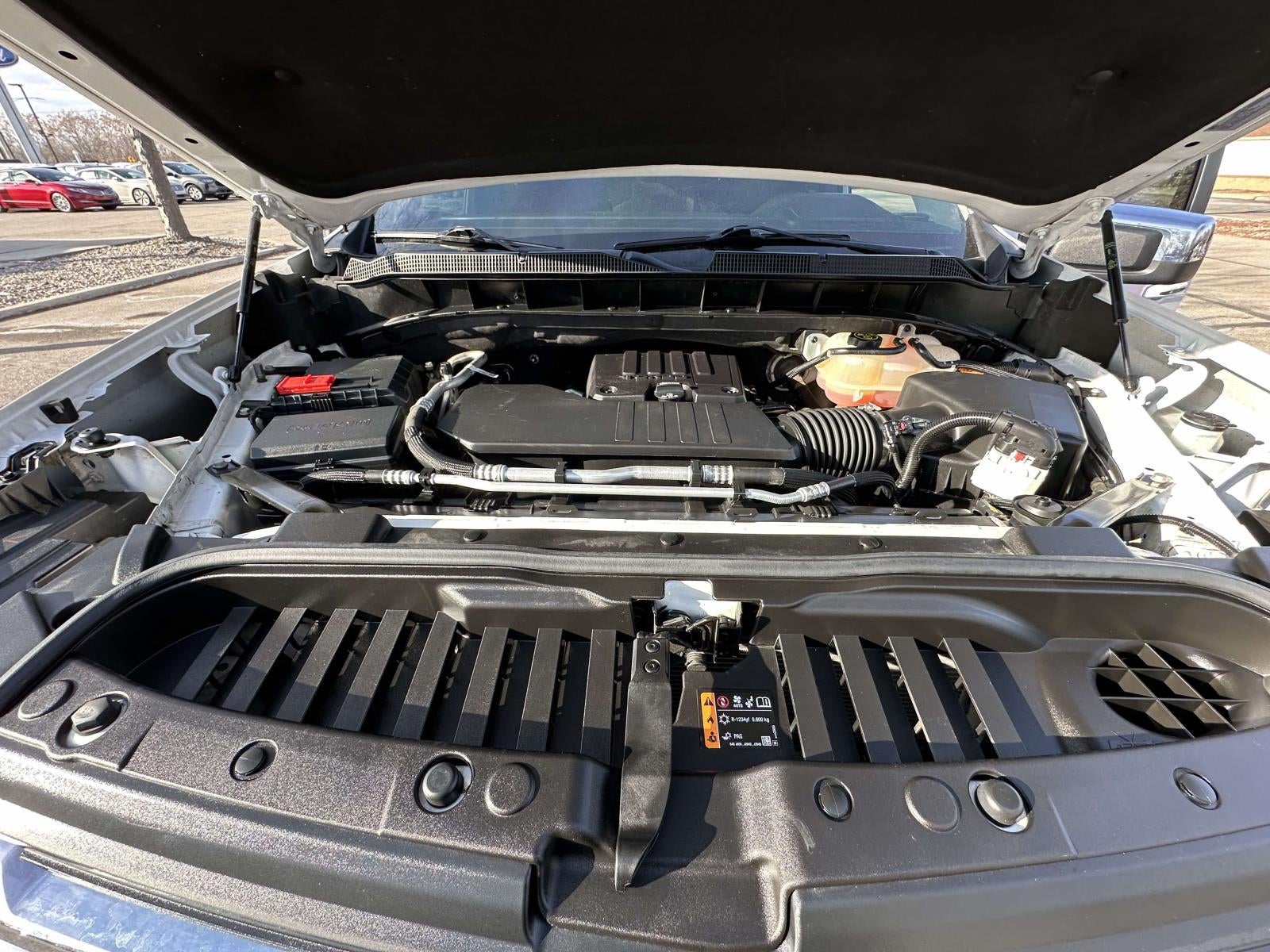 2022 Chevrolet Silverado 1500 4WD Crew Cab 147 LT w/1LT