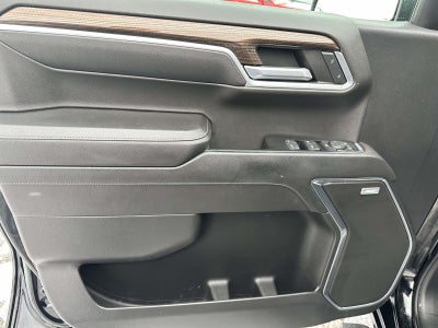 2022 Chevrolet Silverado 1500 4WD Crew Cab 147 RST