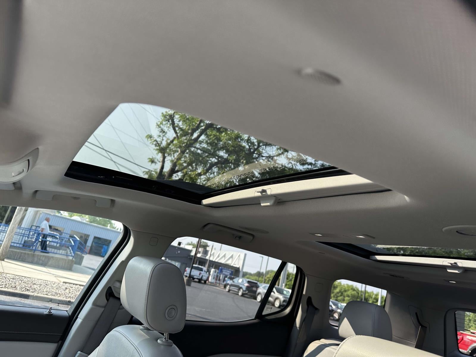 2021 GMC Acadia FWD 4dr SLT