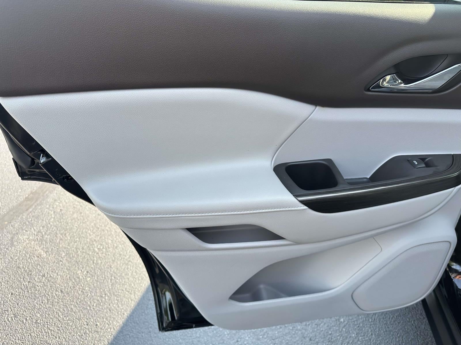 2021 GMC Acadia FWD 4dr SLT