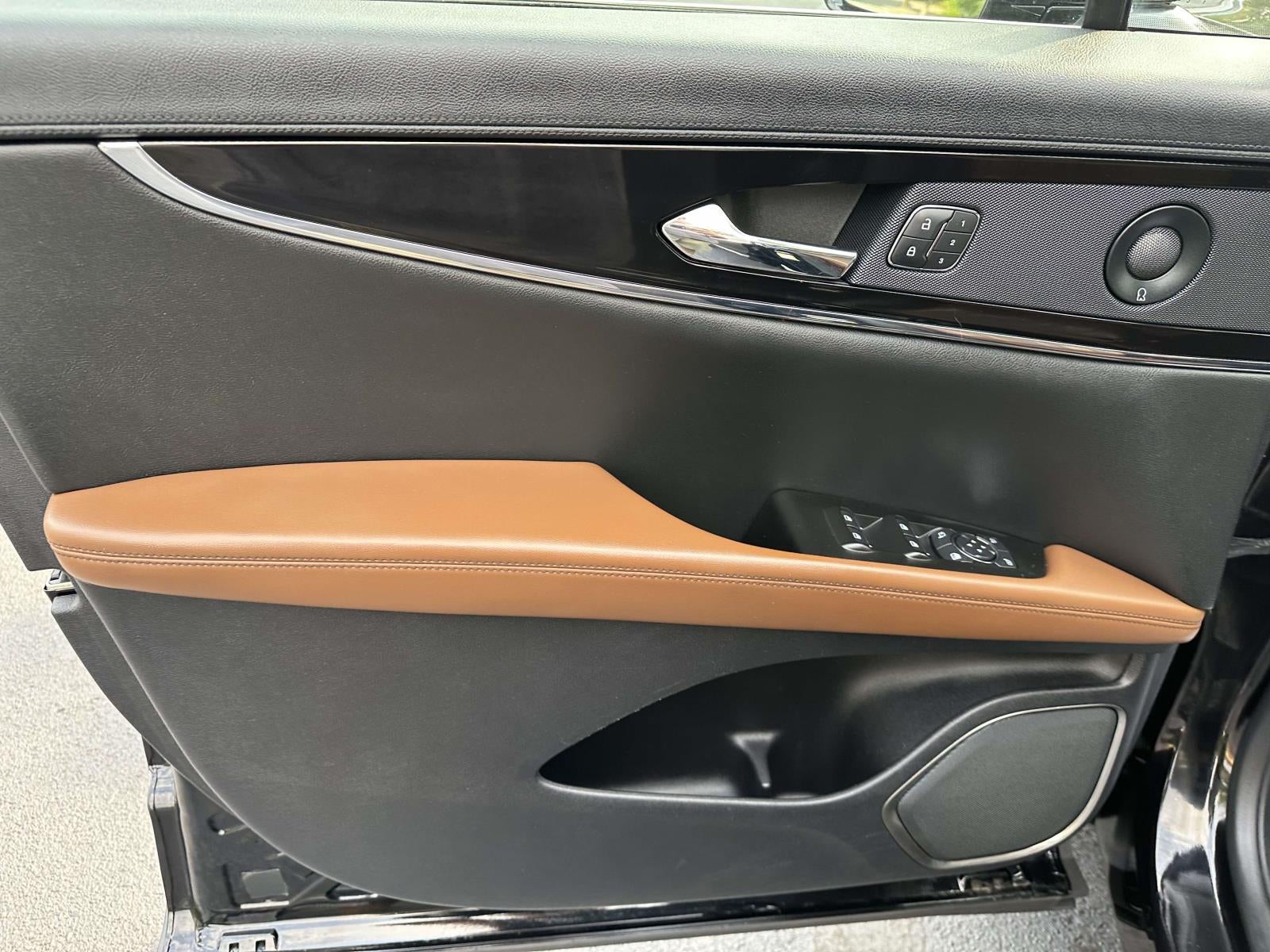 2021 Lincoln Nautilus Reserve AWD