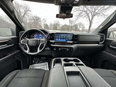 2022 Chevrolet Silverado 1500 4WD Crew Cab 147 LT Trail Boss