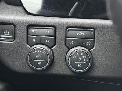 2022 Chevrolet Silverado 1500 4WD Crew Cab 147 LT Trail Boss