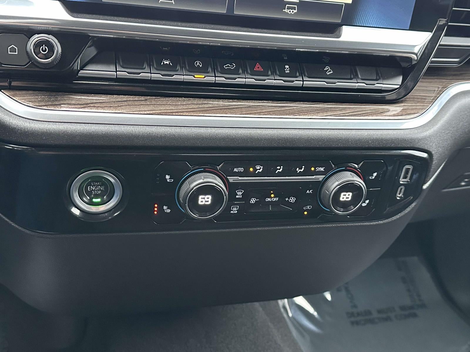 2022 Chevrolet Silverado 1500 4WD Crew Cab 147 LT Trail Boss