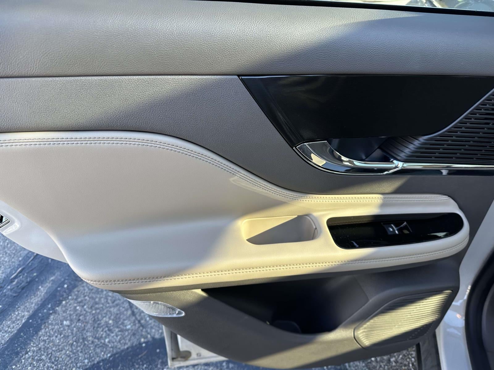 2022 Lincoln Corsair Standard AWD