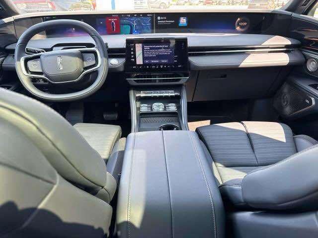 2025 Lincoln Nautilus Reserve