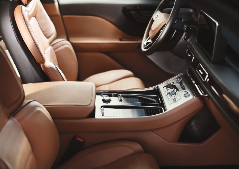 A 2023 Lincoln Aviator® Black Label model is shown in the Flight interior theme | Northgate Lincoln in Port Huron MI