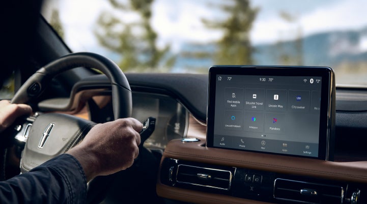 The center touchscreen of a Lincoln Aviator® SUV is shown | Northgate Lincoln in Port Huron MI
