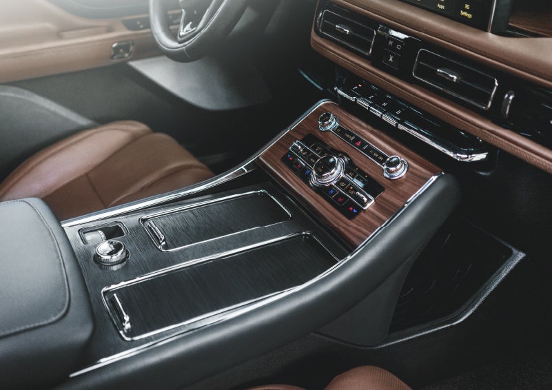The front center console of a 2024 Lincoln Aviator® SUV is shown | Northgate Lincoln in Port Huron MI