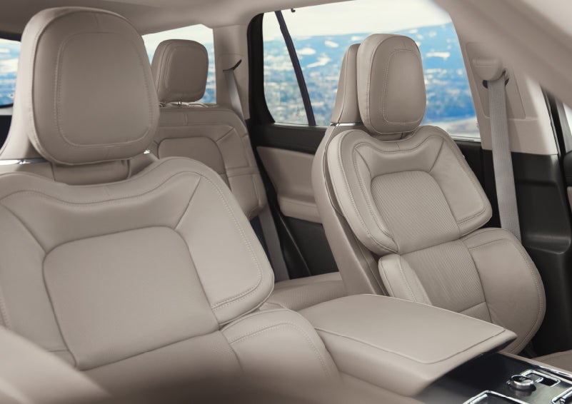 The interior of a 2024 Lincoln Aviator® SUV in the Sandstone interior color | Northgate Lincoln in Port Huron MI
